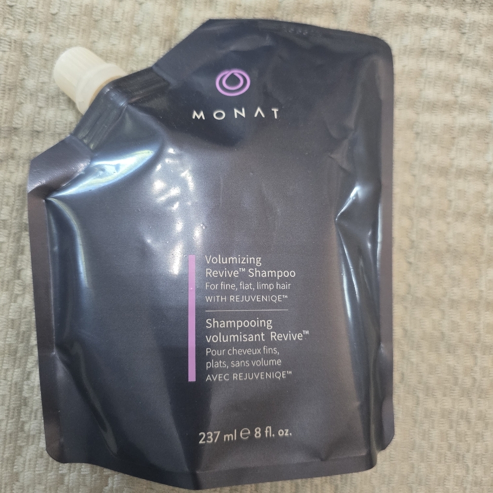 Monat Shampoo